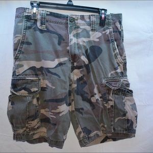Old navy cargo shorts